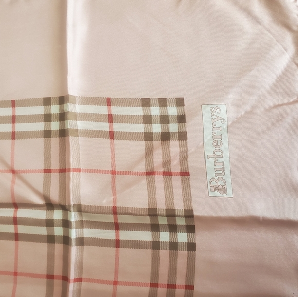 Burberry Scarf/Hankies - Picture 7 of 17